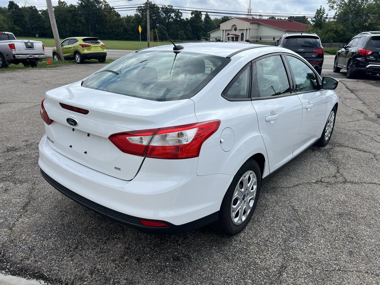 Ford Focus SE Sedan 2012
