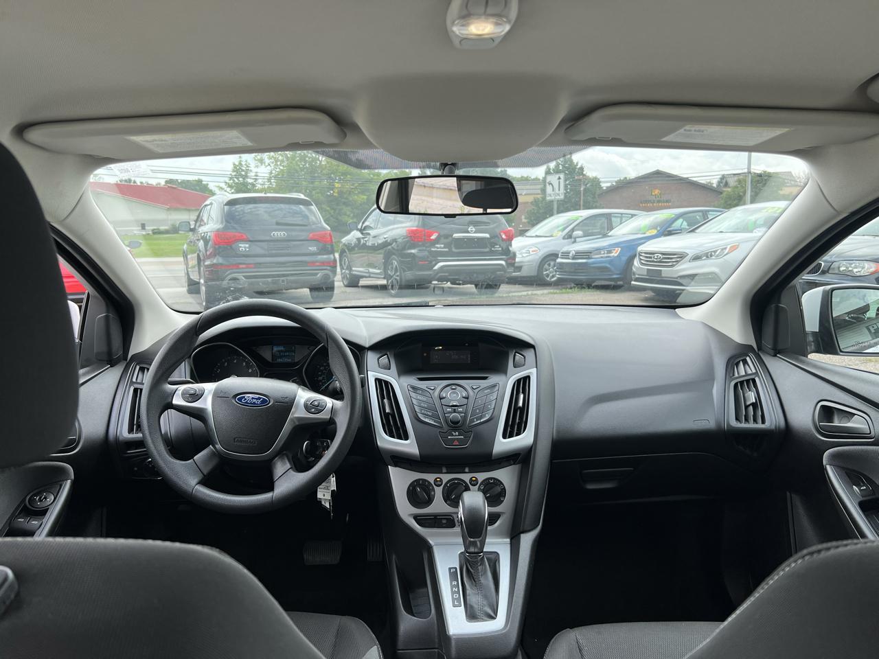 Ford Focus SE Sedan 2012