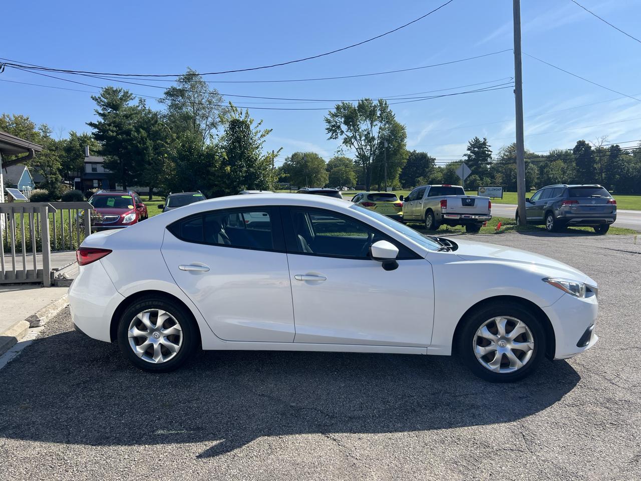 Mazda MAZDA3 i Sport AT 4-Door 2015