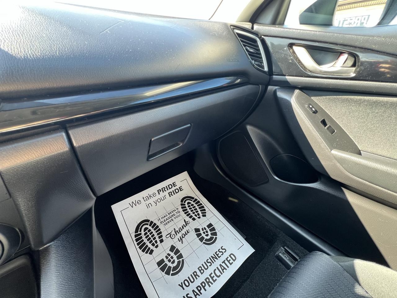Mazda MAZDA3 i Sport AT 4-Door 2015