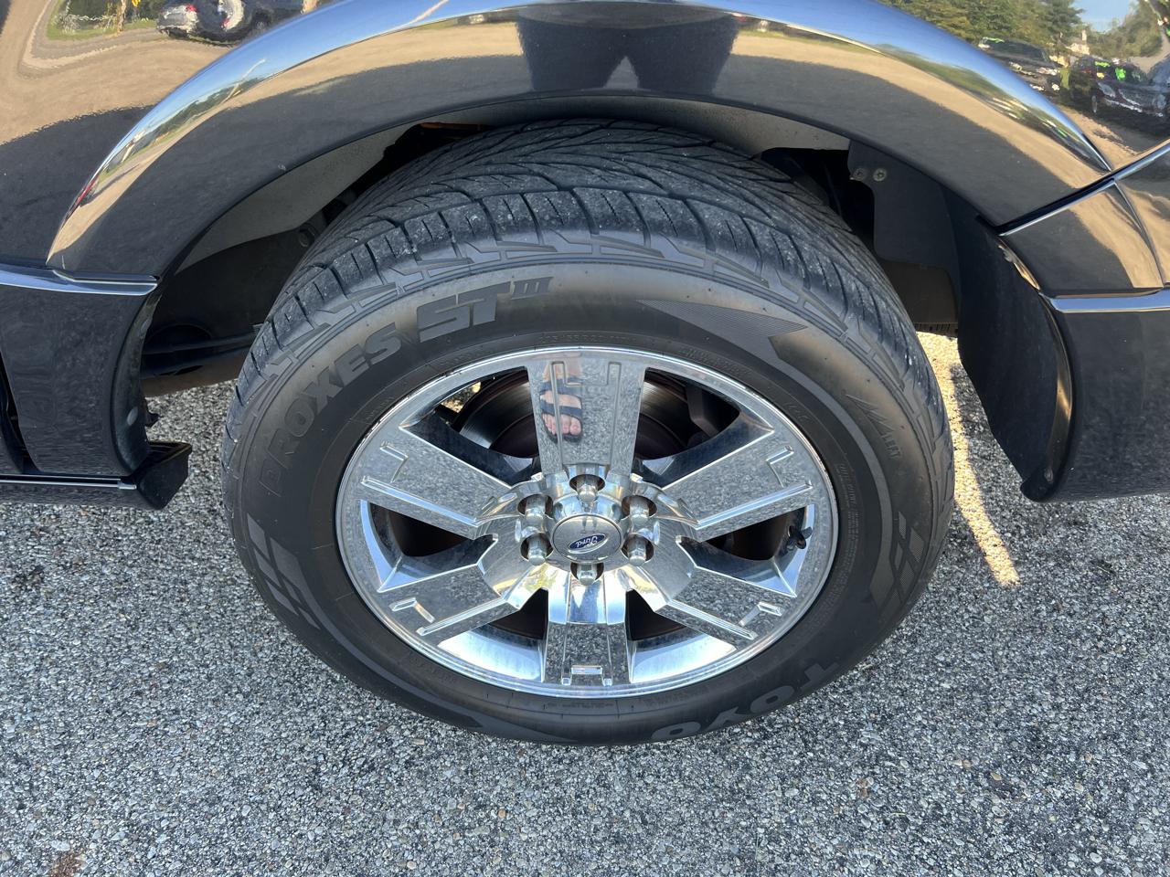 Ford Expedition EL Limited 4WD 2010