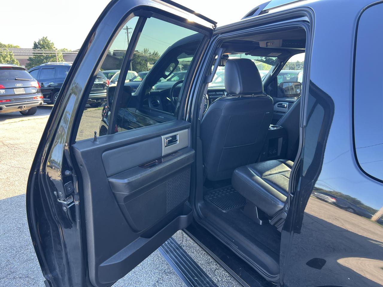 Ford Expedition EL Limited 4WD 2010