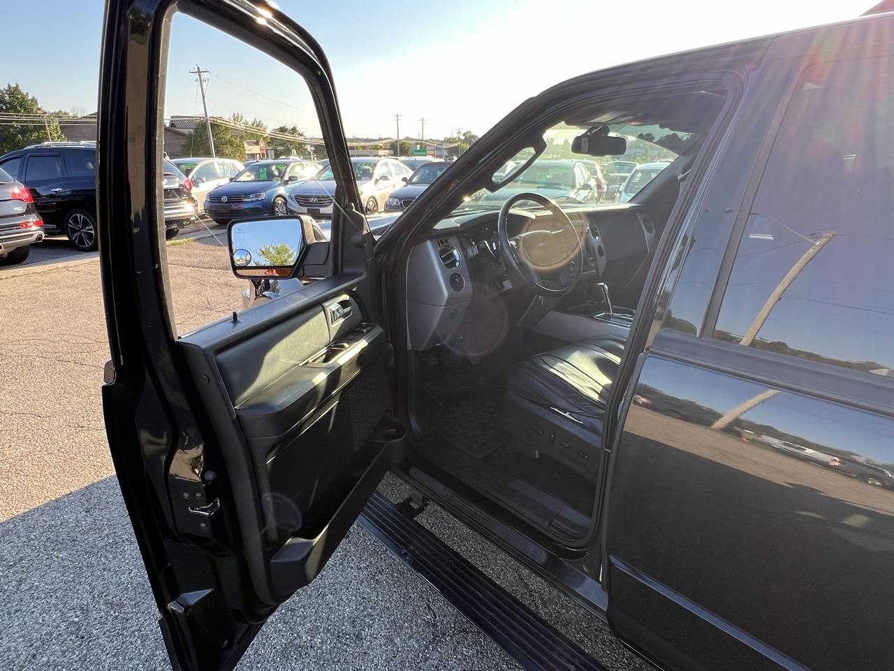 Ford Expedition EL Limited 4WD 2010