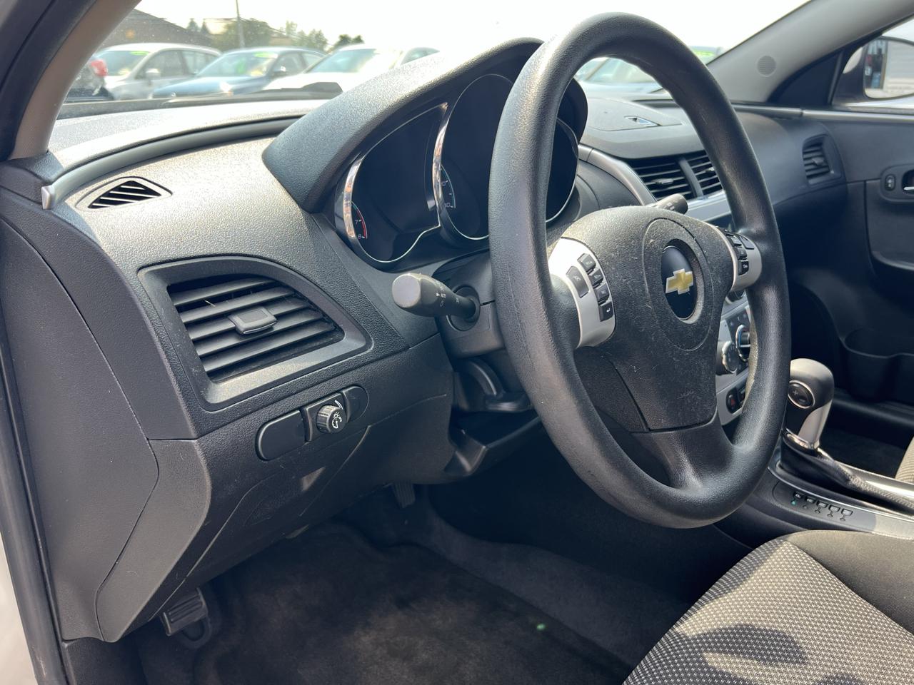 Chevrolet Malibu 1LT 2012