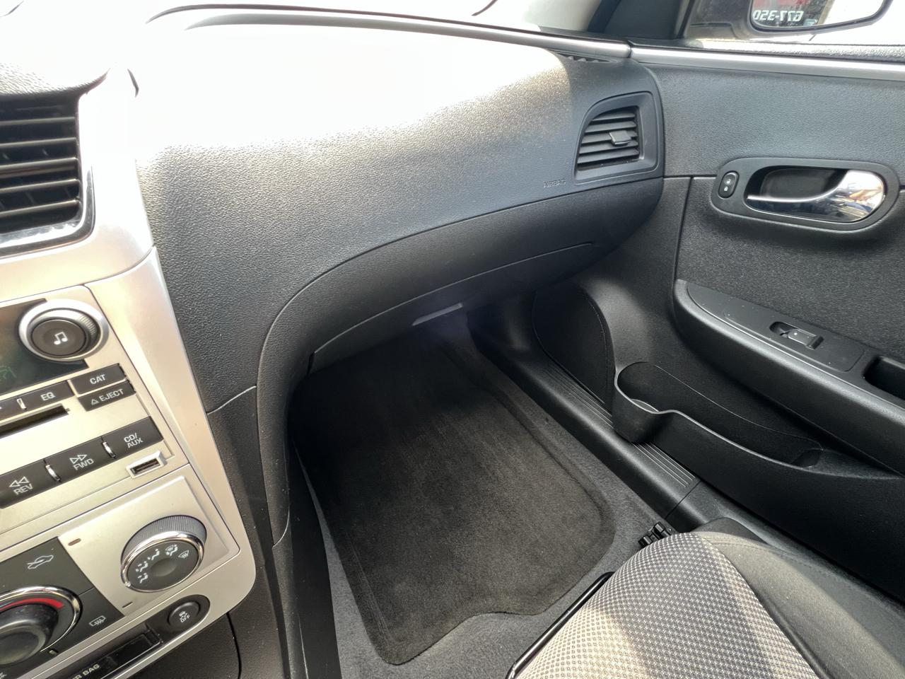 Chevrolet Malibu 1LT 2012
