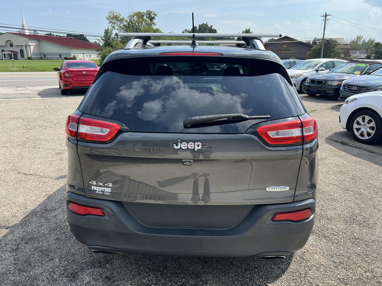 Jeep Cherokee Latitude 4WD 2015