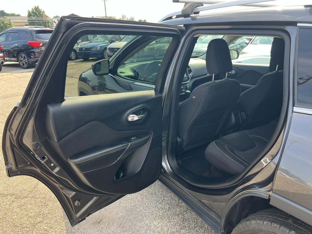 Jeep Cherokee Latitude 4WD 2015