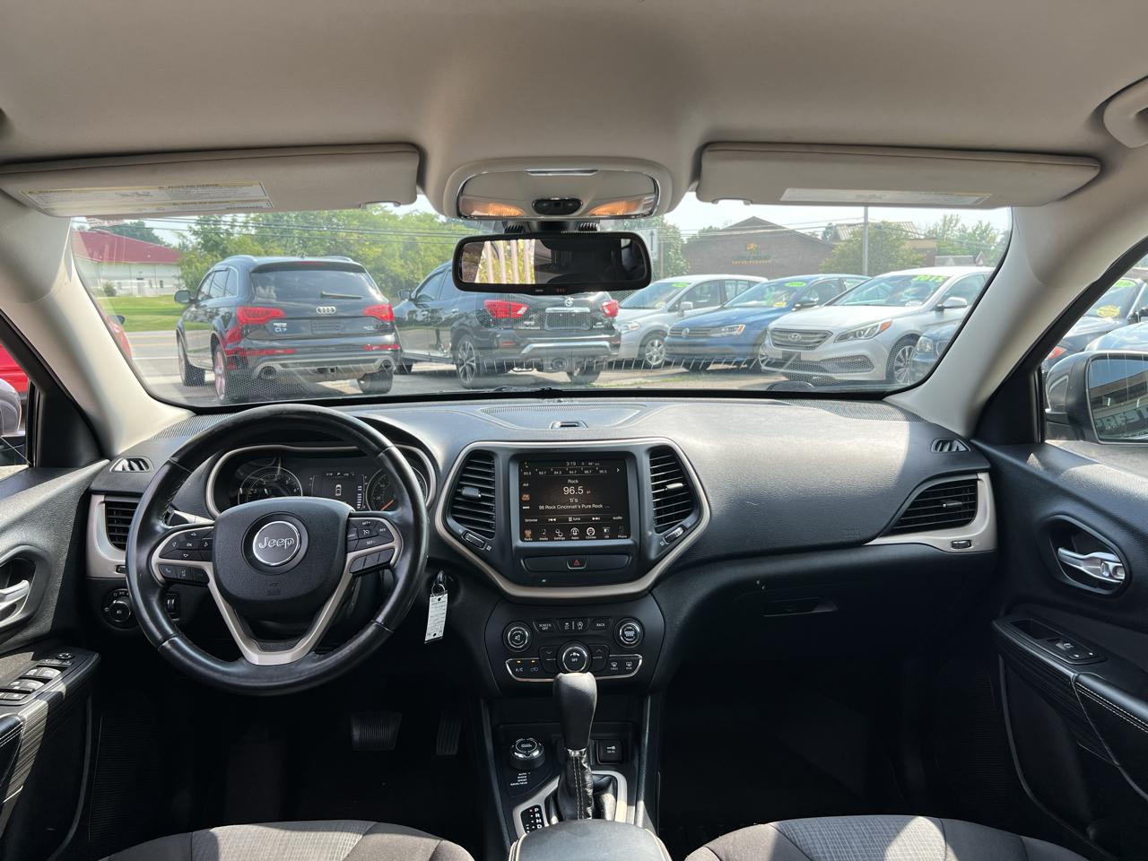 Jeep Cherokee Latitude 4WD 2015