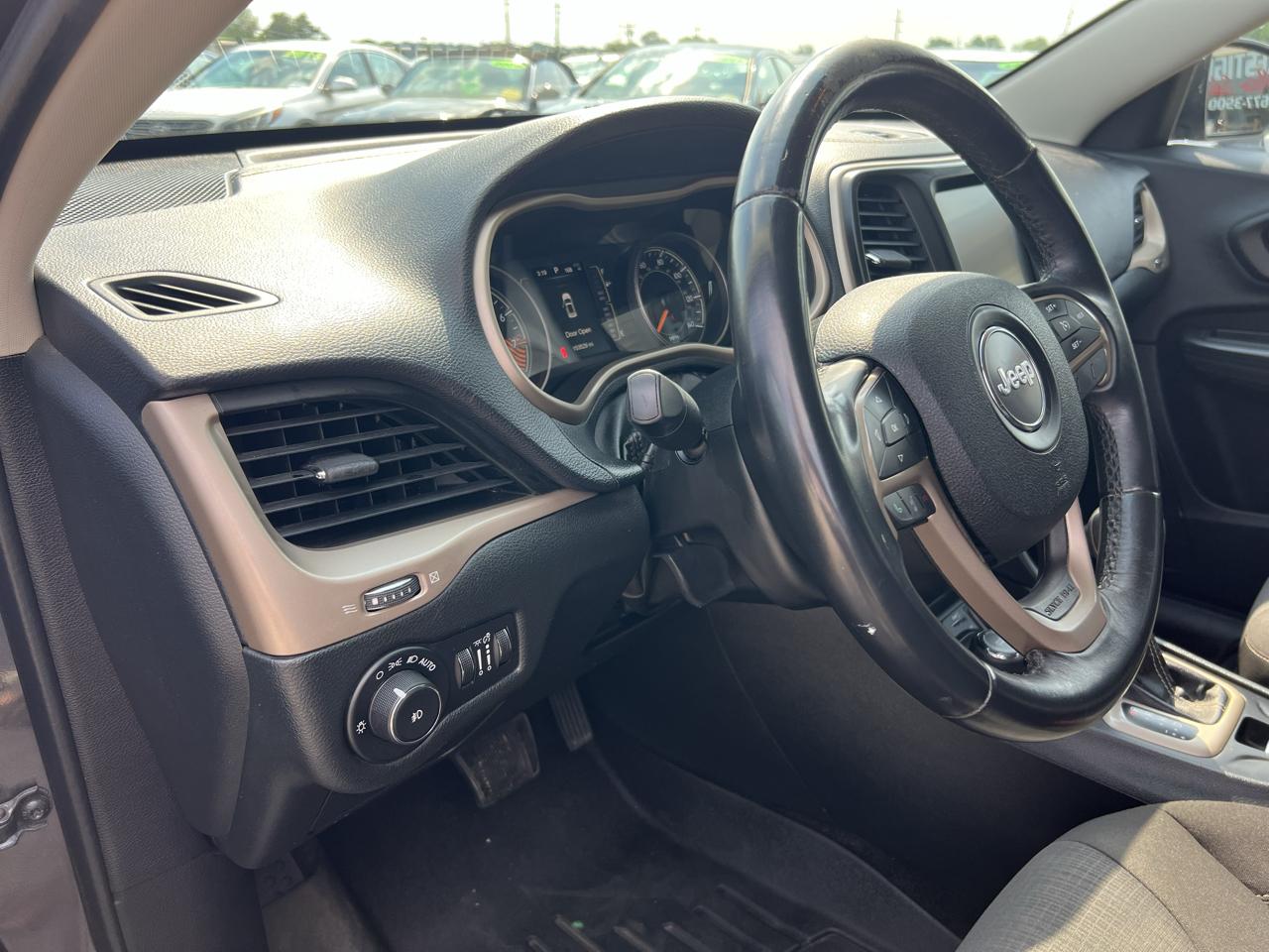 Jeep Cherokee Latitude 4WD 2015