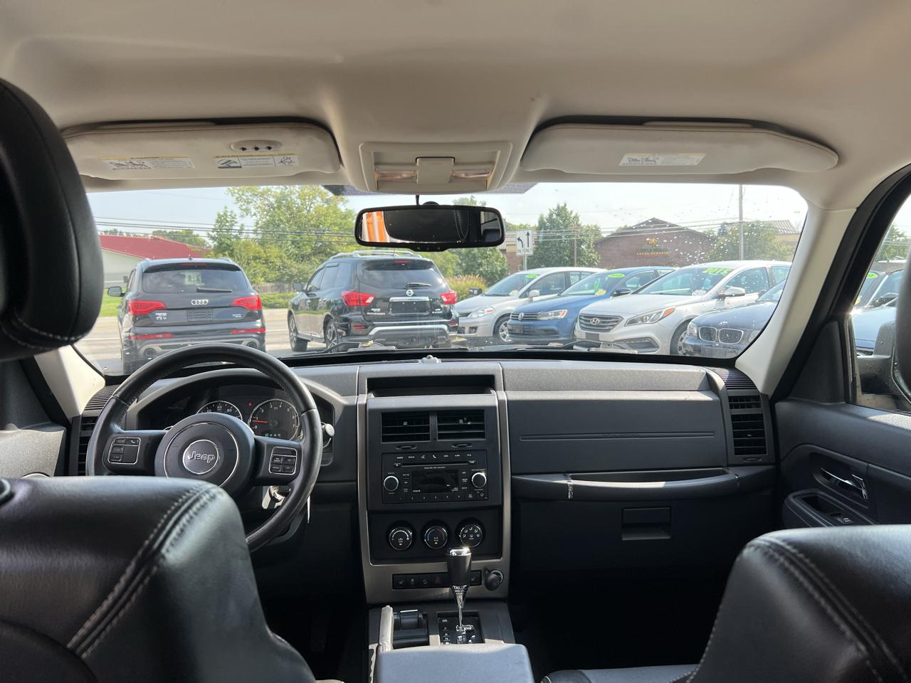 Jeep Liberty Sport 4WD 2012