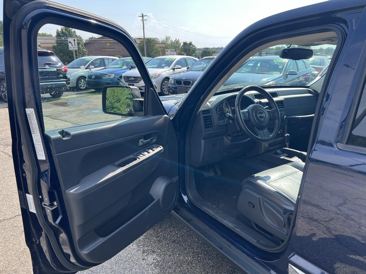 Jeep Liberty Sport 4WD 2012