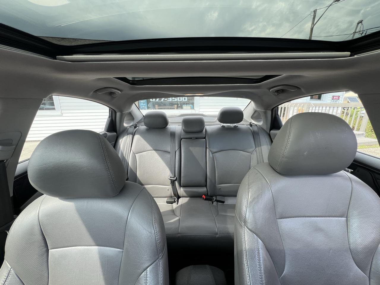 Hyundai Sonata Limited Auto 2012
