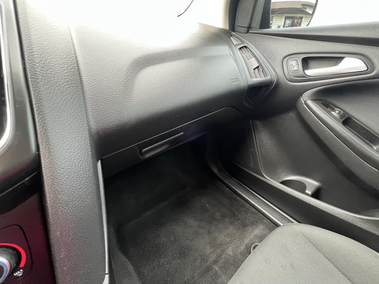 Ford Focus SE Hatch 2018