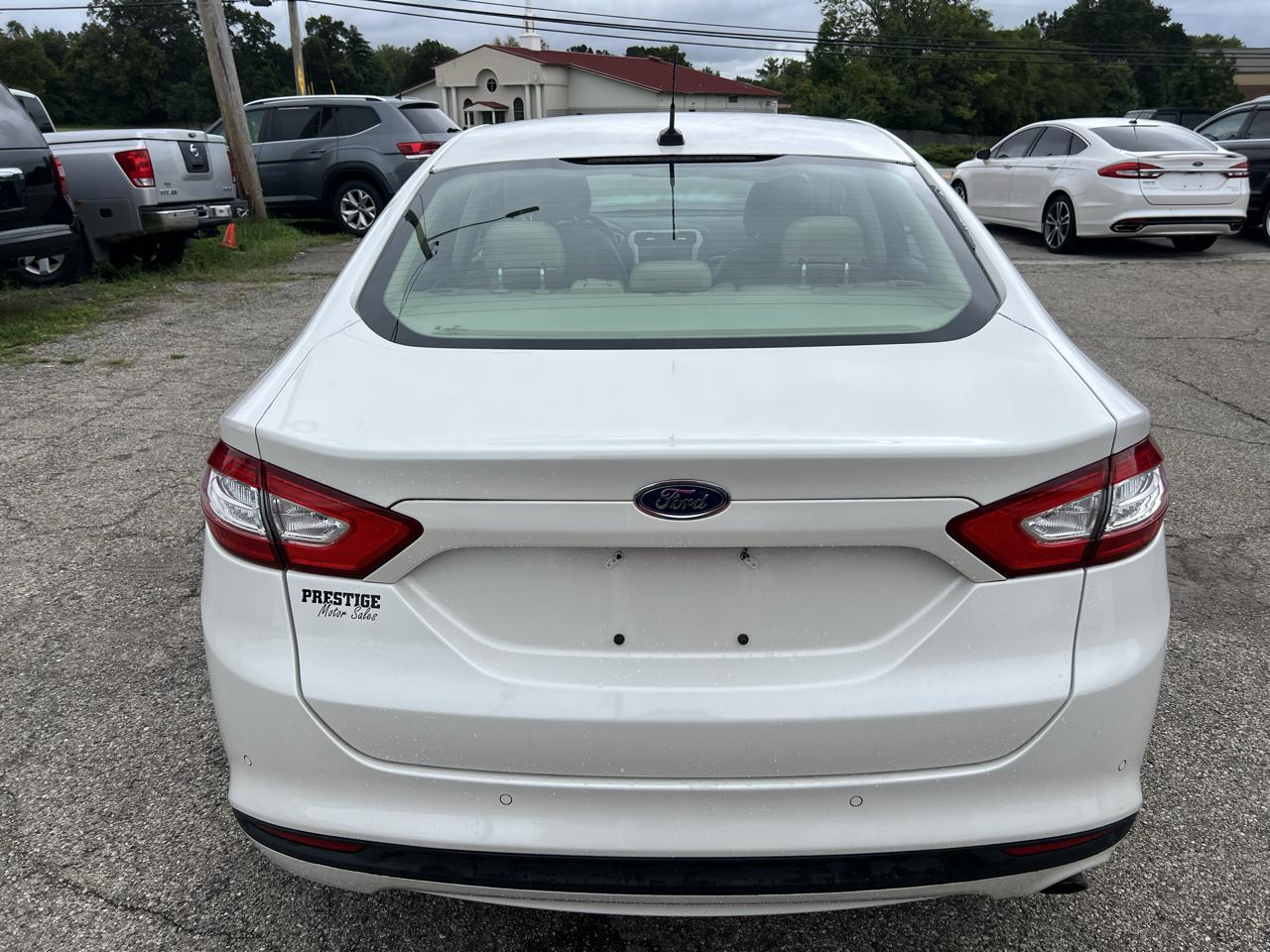 Ford Fusion SE 2014