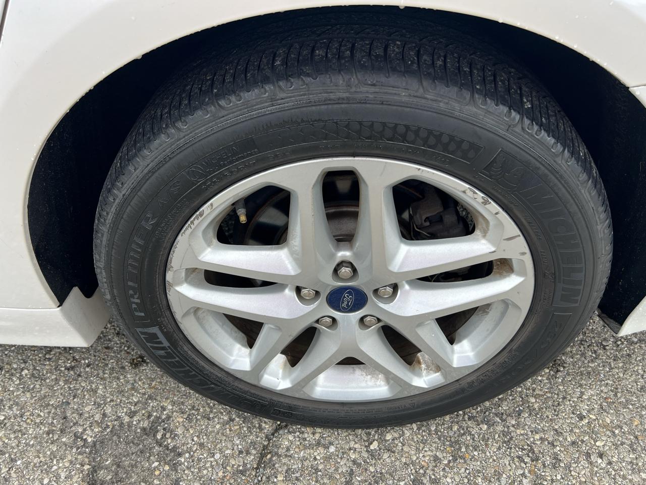 Ford Fusion SE 2014