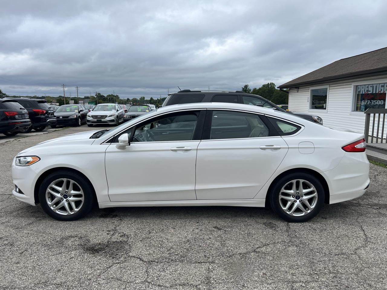 Ford Fusion SE 2014