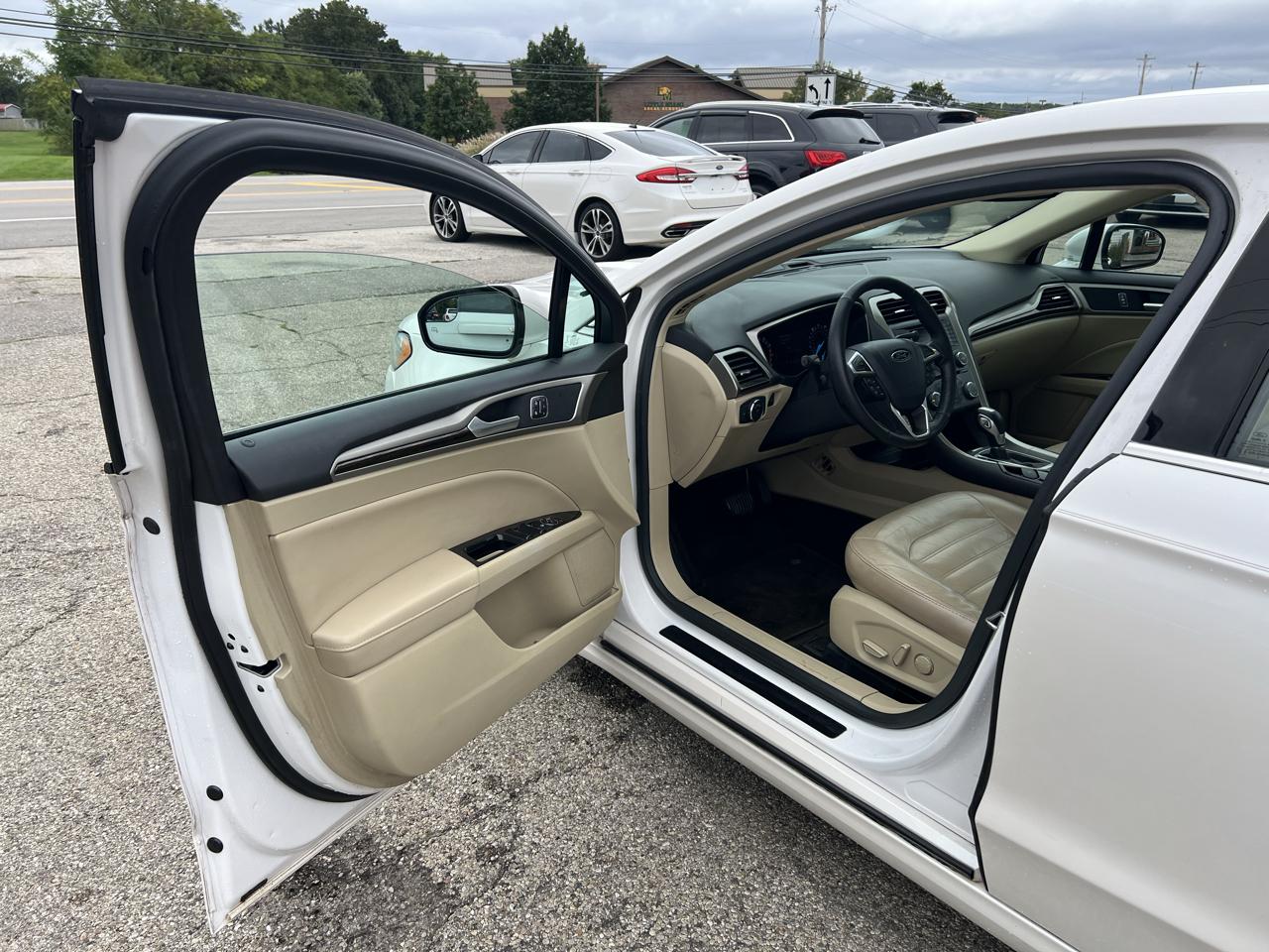 Ford Fusion SE 2014