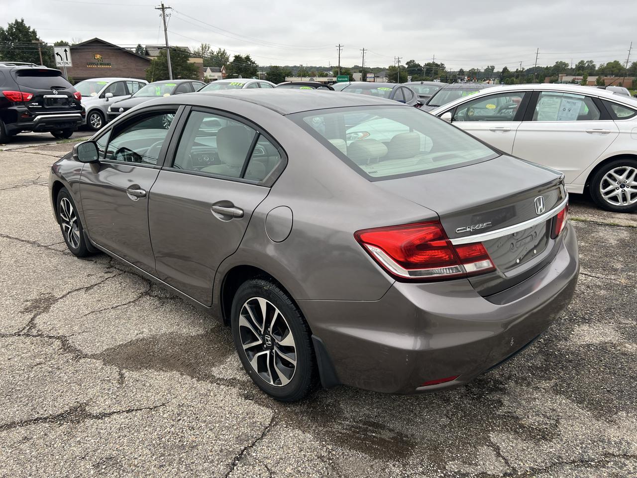 Honda Civic EX Sedan 5-Speed AT 2013
