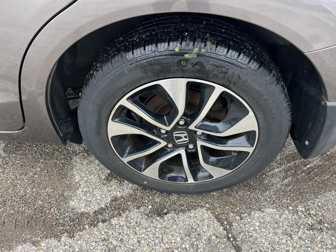 Honda Civic EX Sedan 5-Speed AT 2013