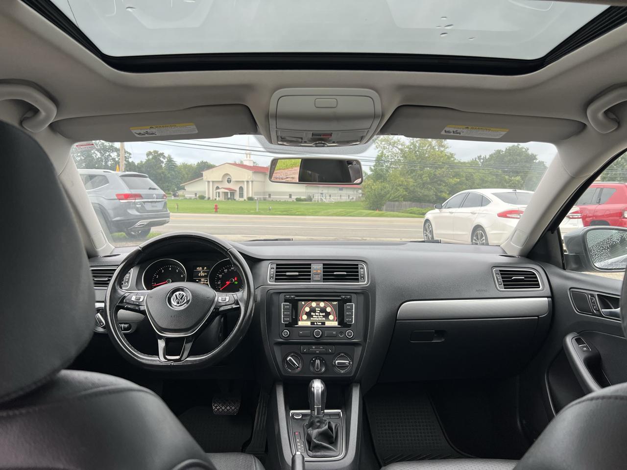 Volkswagen Jetta SE 6A 2015