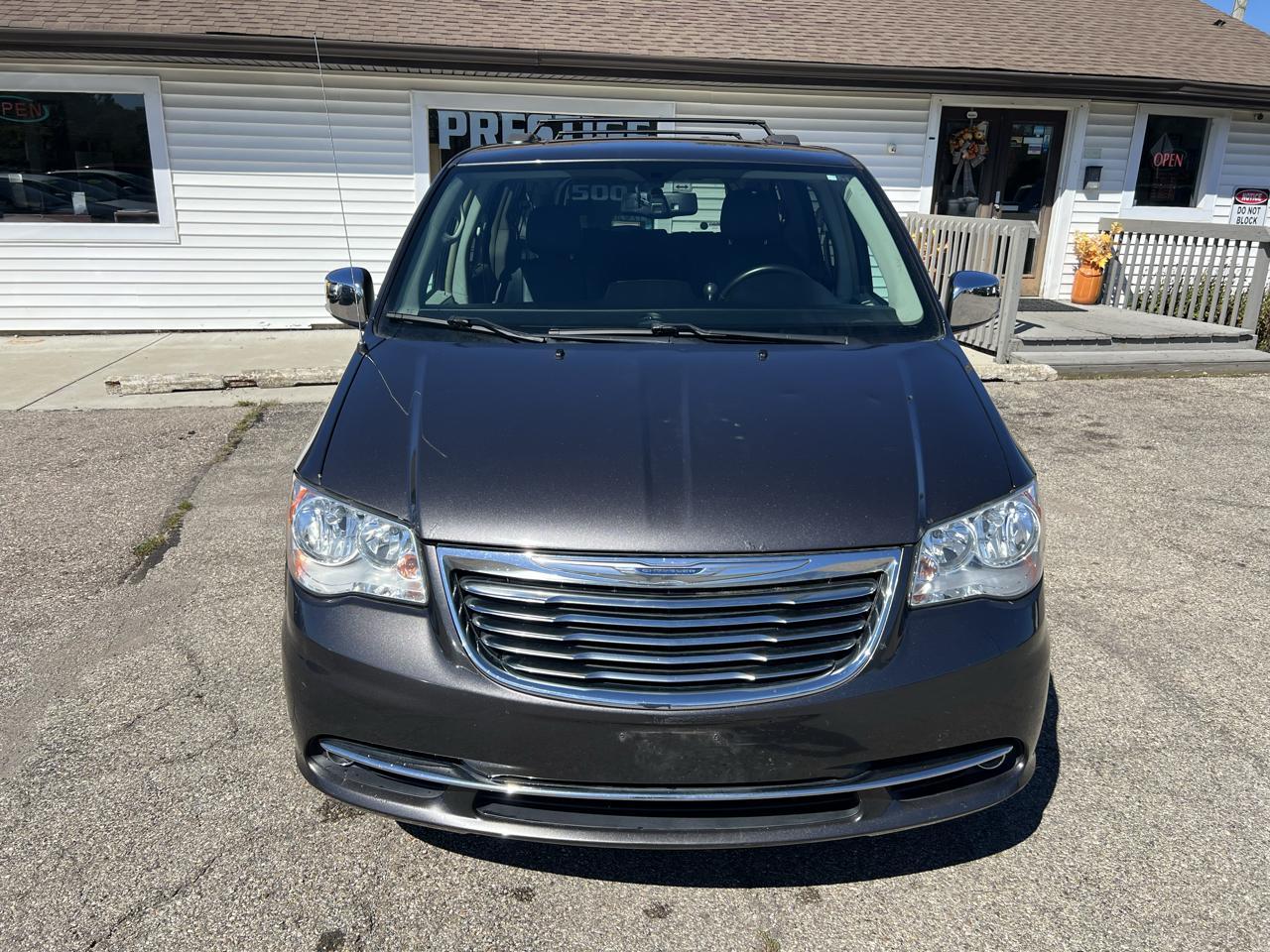 Chrysler Town & Country Touring-L 2016