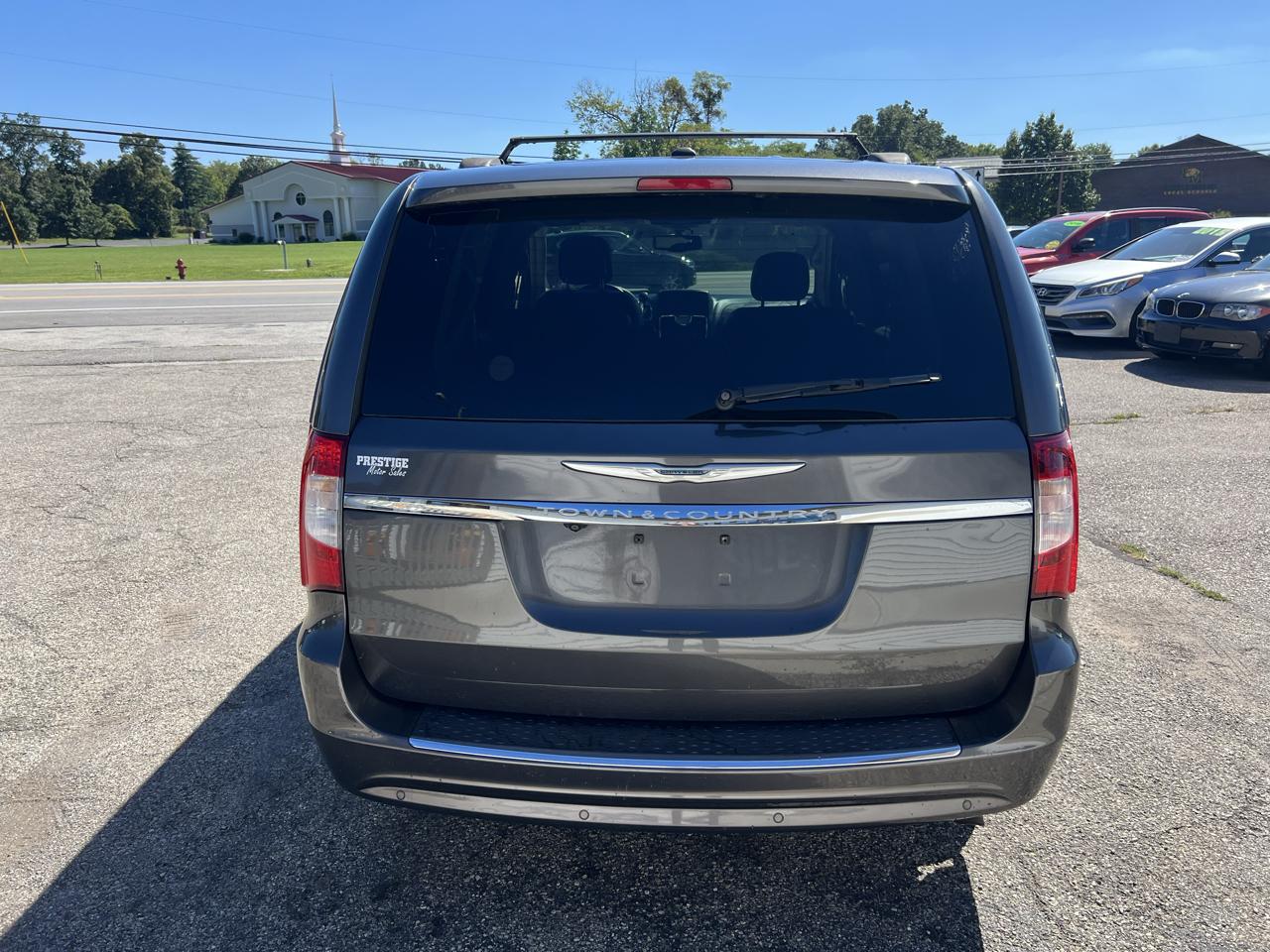 Chrysler Town & Country Touring-L 2016