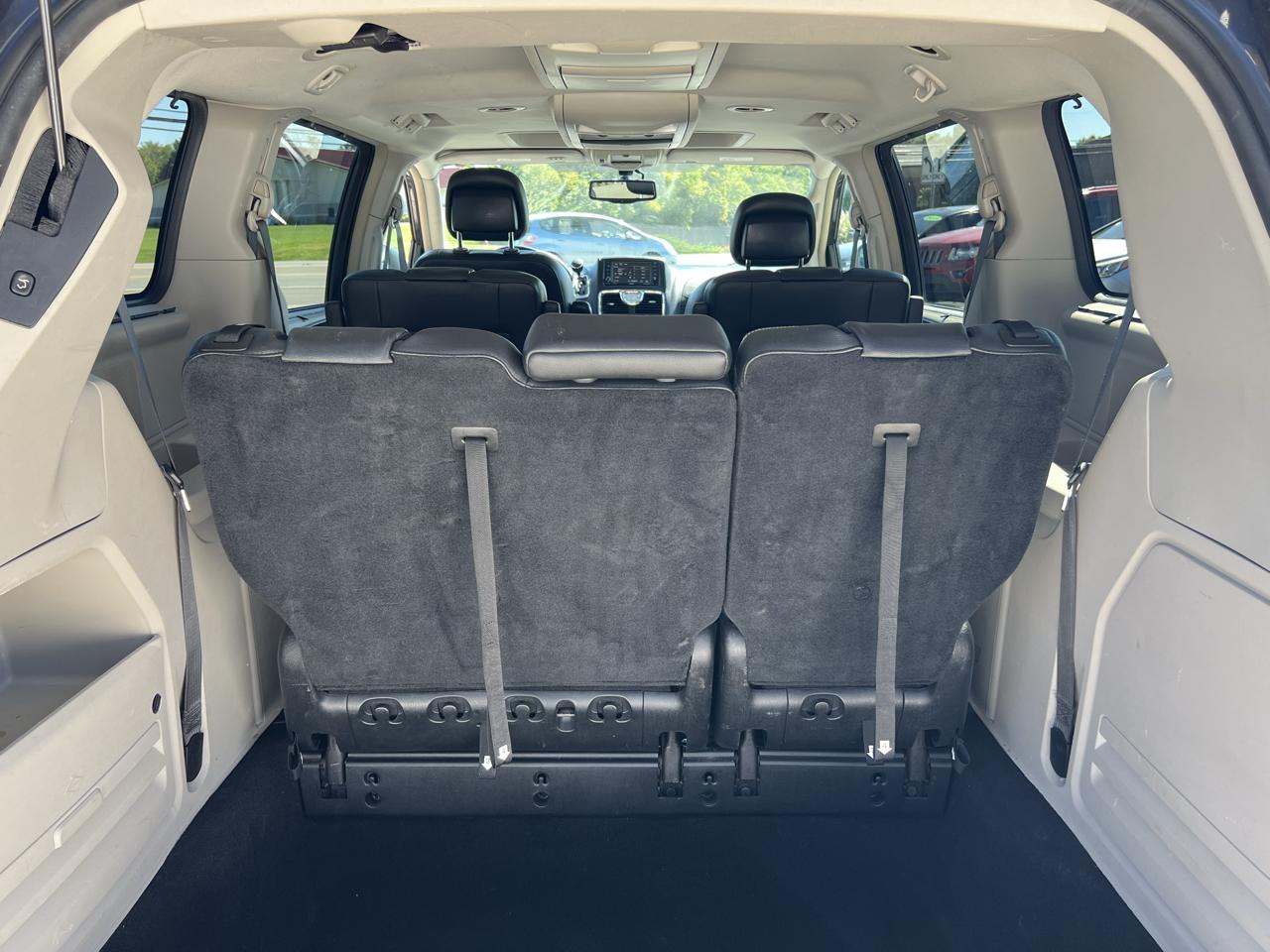 Chrysler Town & Country Touring-L 2016