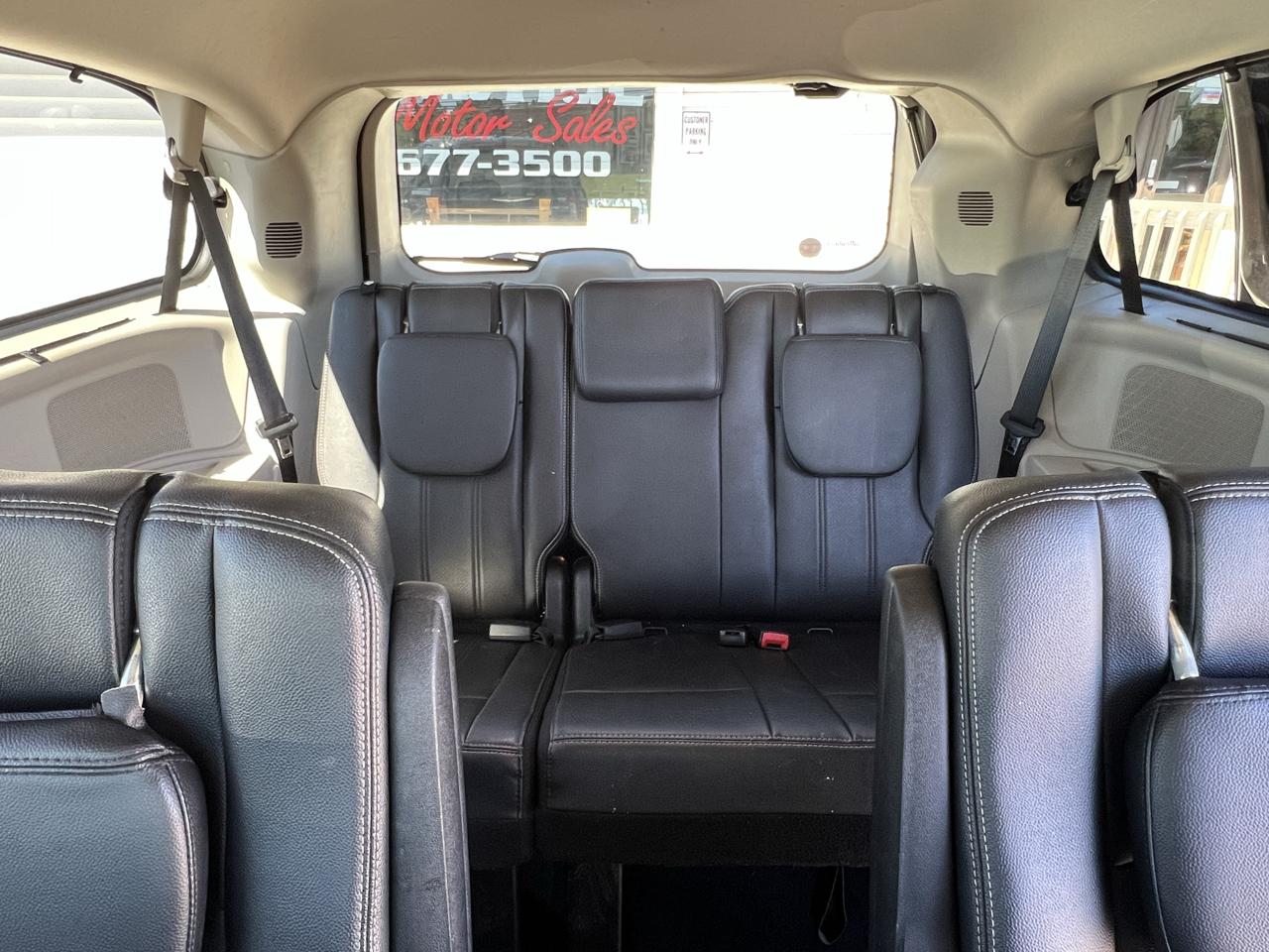 Chrysler Town & Country Touring-L 2016