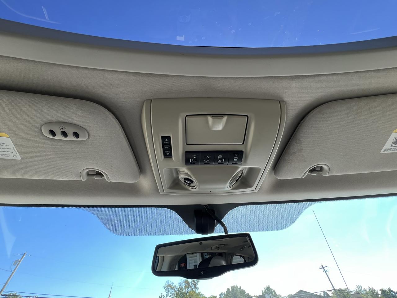 Chrysler Town & Country Touring-L 2016