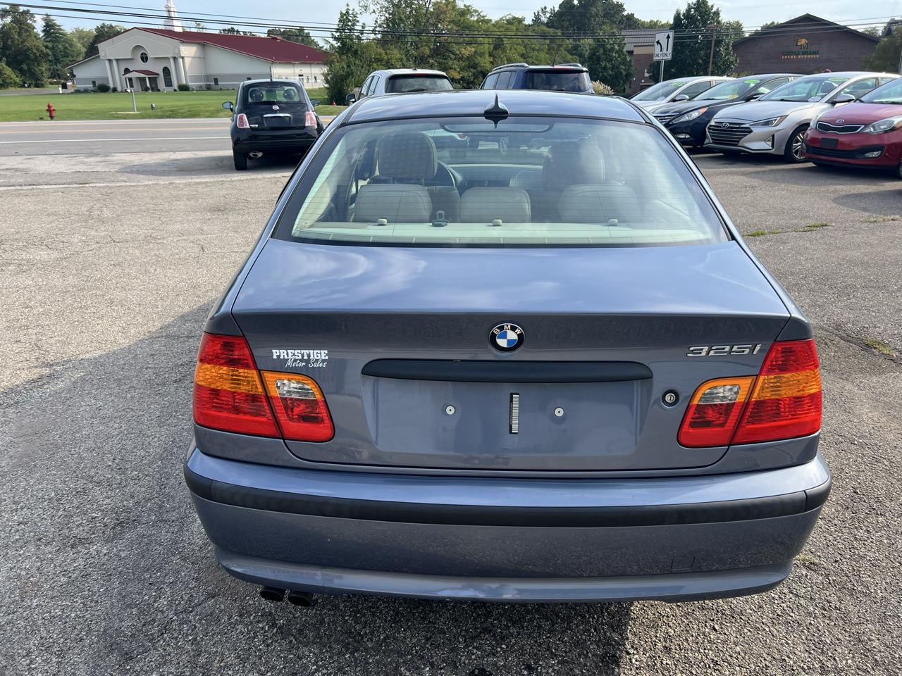 BMW 3-Series 325i Sedan 2004