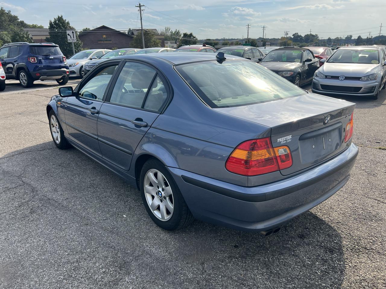 BMW 3-Series 325i Sedan 2004