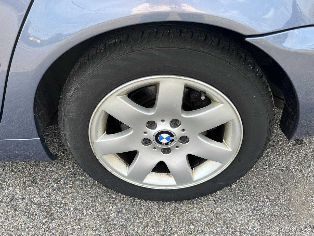 BMW 3-Series 325i Sedan 2004