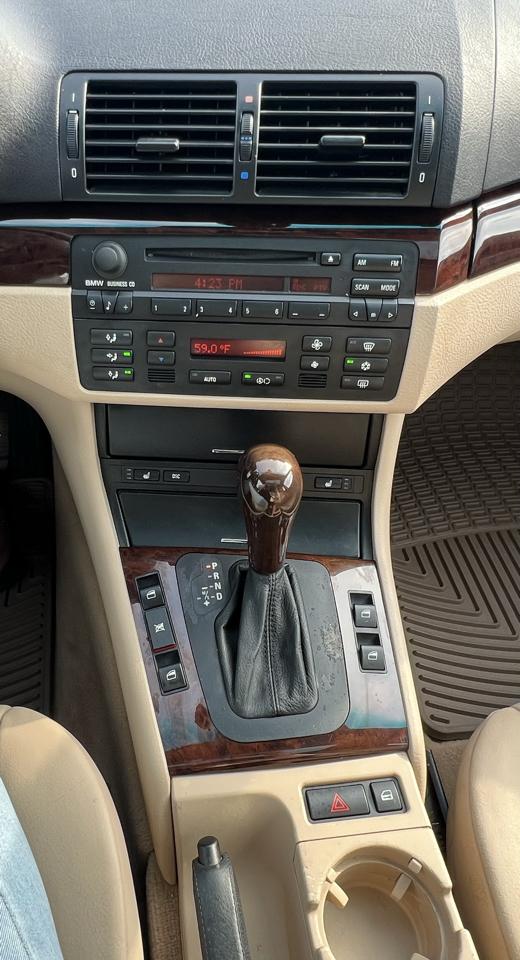 BMW 3-Series 325i Sedan 2004