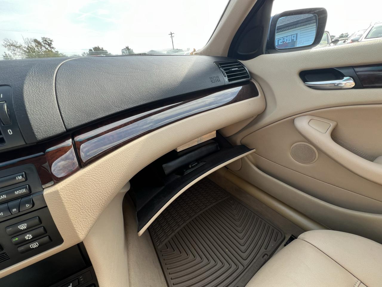 BMW 3-Series 325i Sedan 2004