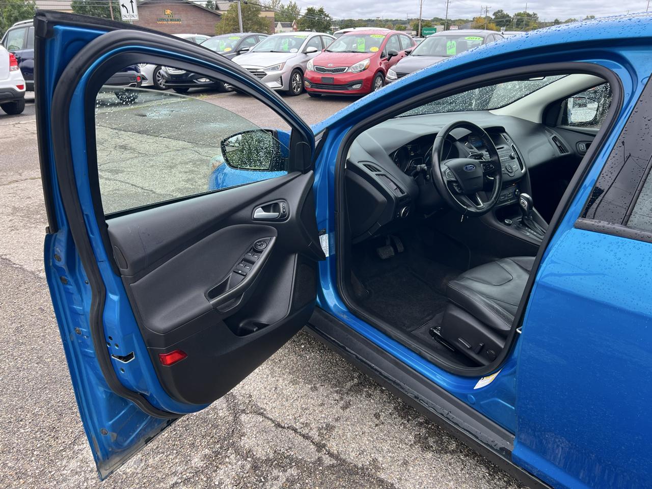 Ford Focus SE Hatch 2015