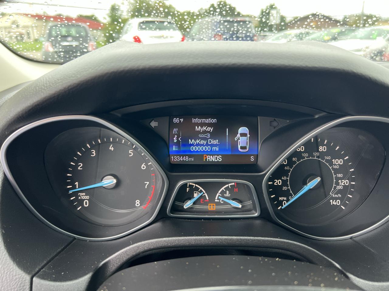 Ford Focus SE Hatch 2015