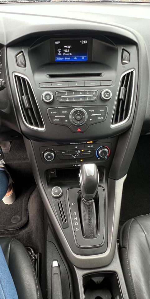 Ford Focus SE Hatch 2015