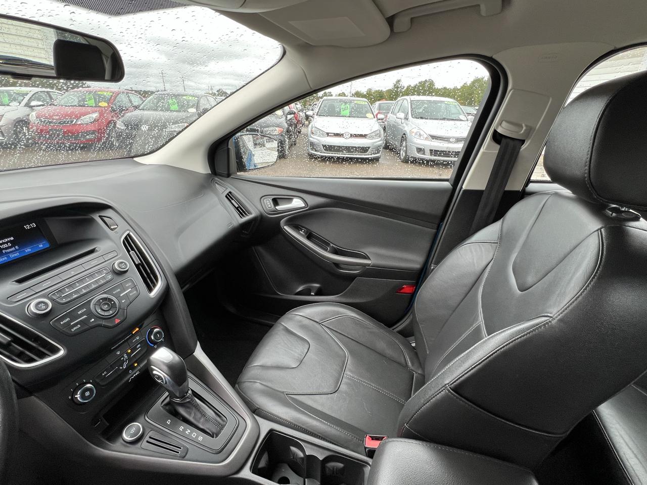 Ford Focus SE Hatch 2015
