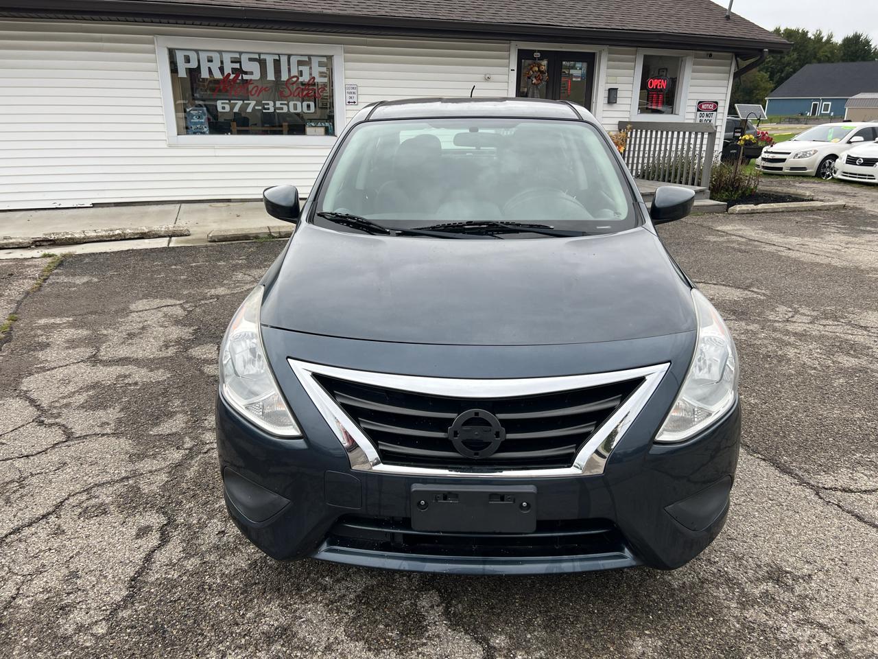 Nissan Versa 1.6 SV Sedan 2016