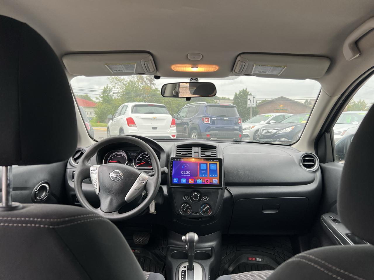 Nissan Versa 1.6 SV Sedan 2016