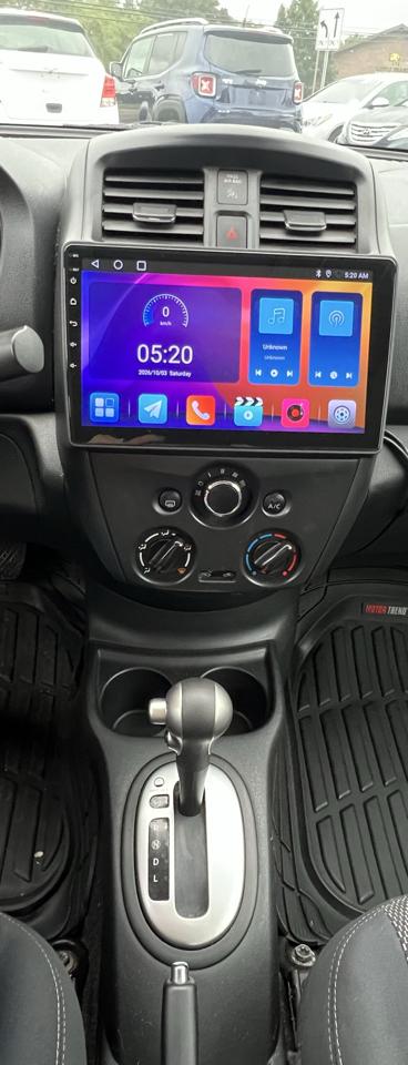 Nissan Versa 1.6 SV Sedan 2016