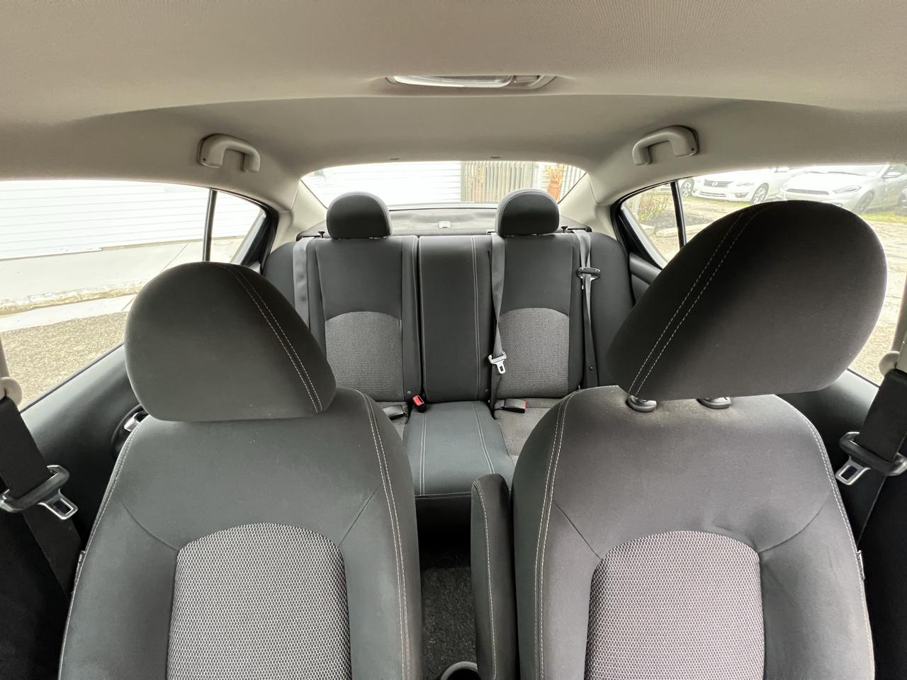 Nissan Versa 1.6 SV Sedan 2016