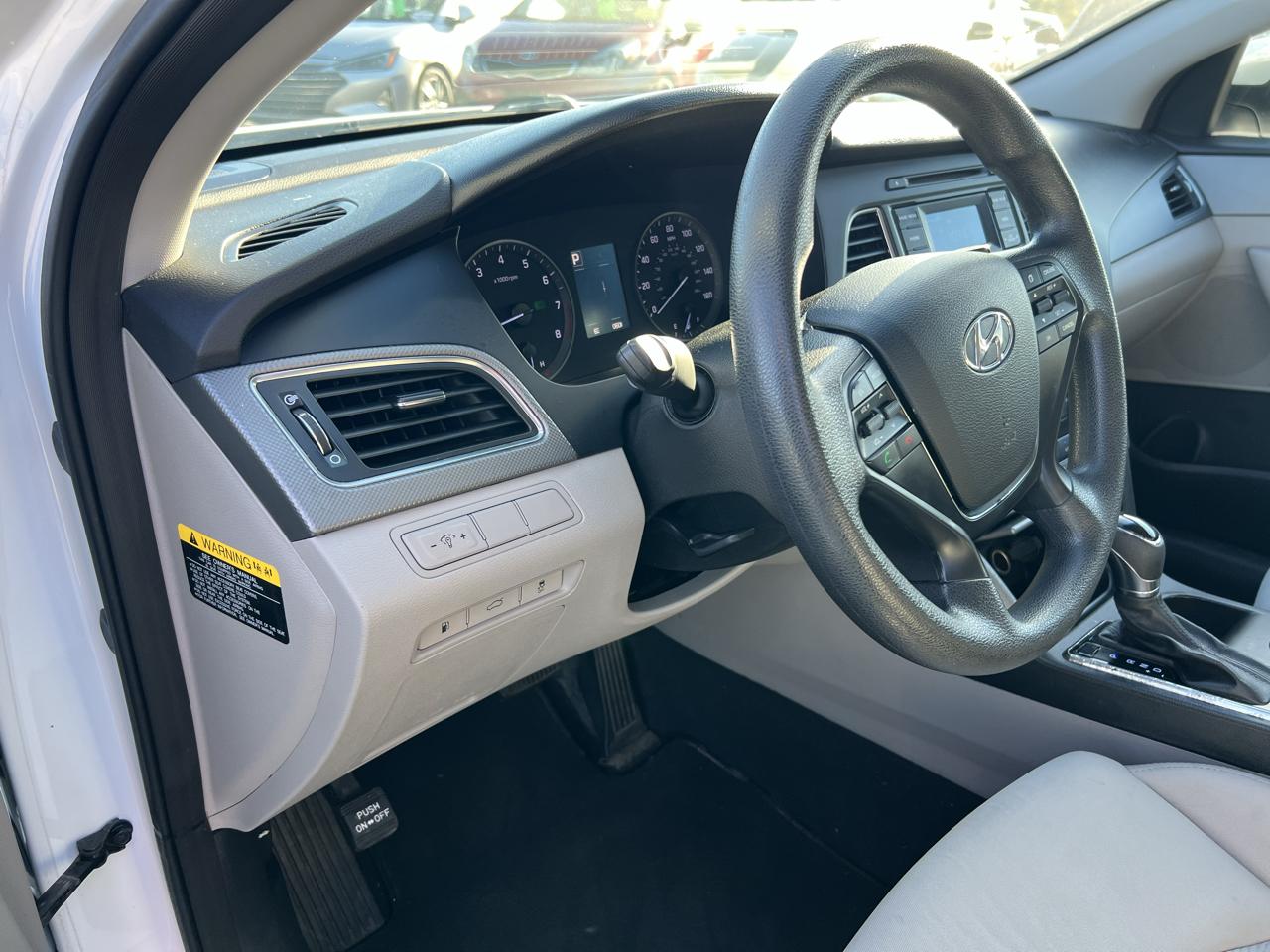 Hyundai Sonata SE 2015