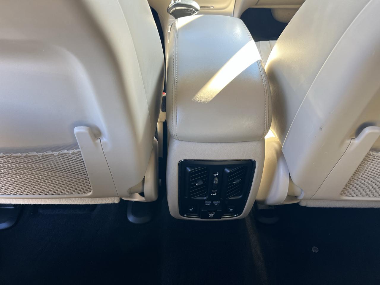 Jeep Grand Cherokee Limited 4WD 2015