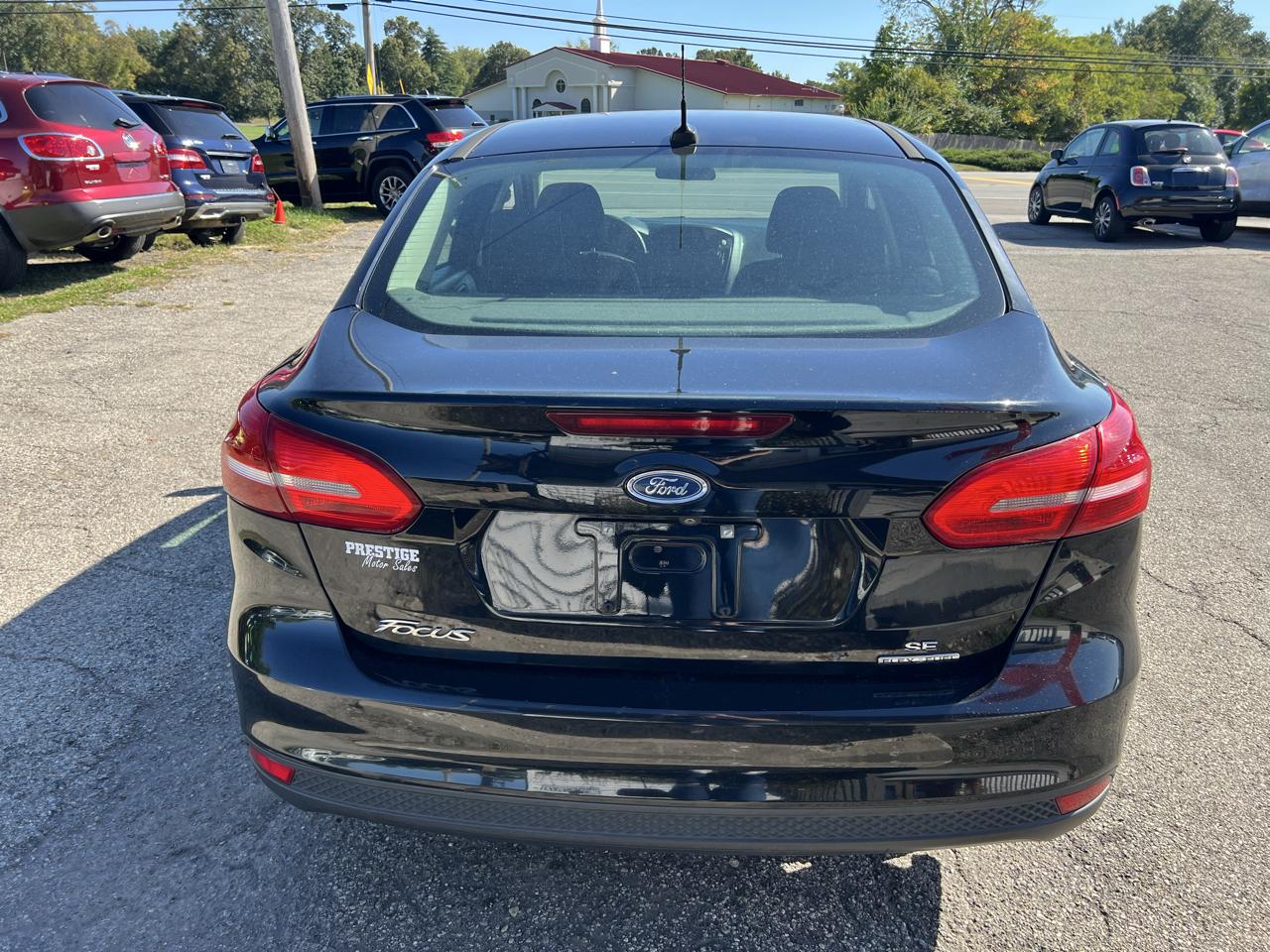 Ford Focus SE Sedan 2016