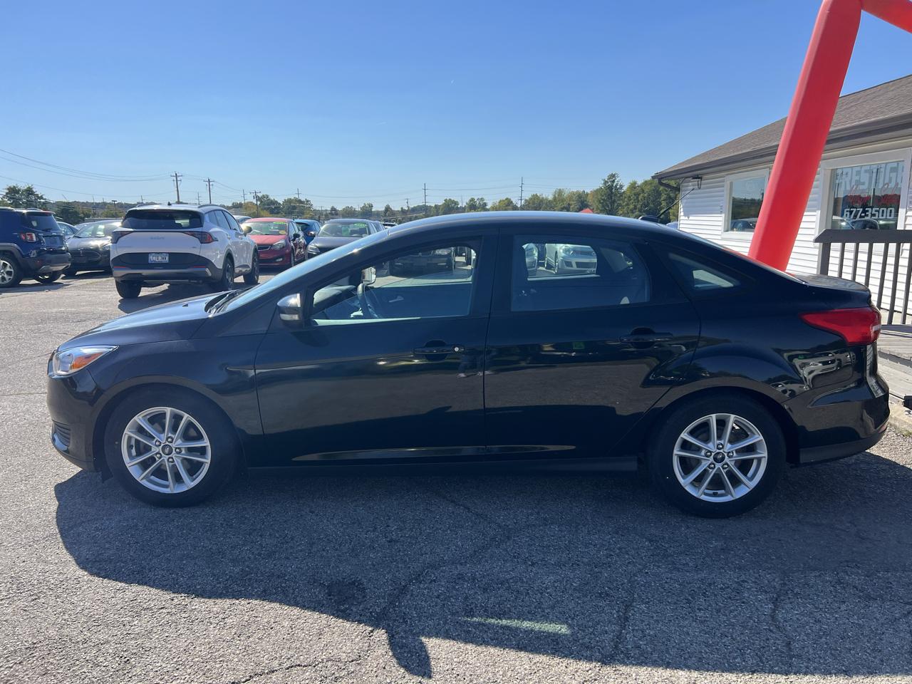 Ford Focus SE Sedan 2016