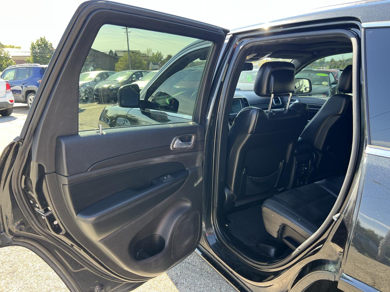 Jeep Grand Cherokee Laredo 4WD 2015