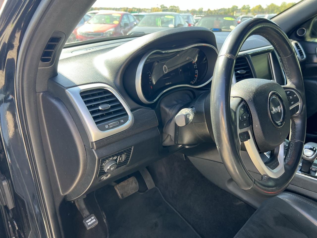 Jeep Grand Cherokee Laredo 4WD 2015