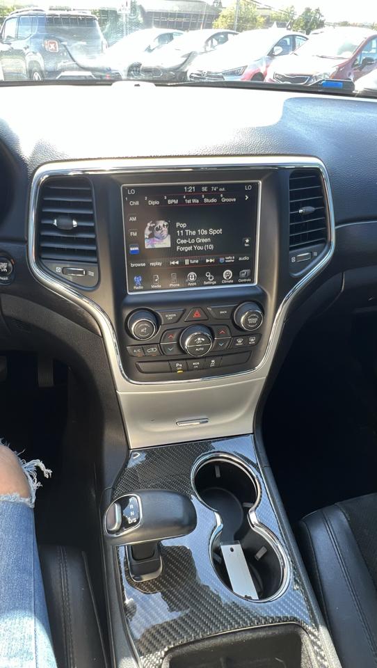 Jeep Grand Cherokee Laredo 4WD 2015