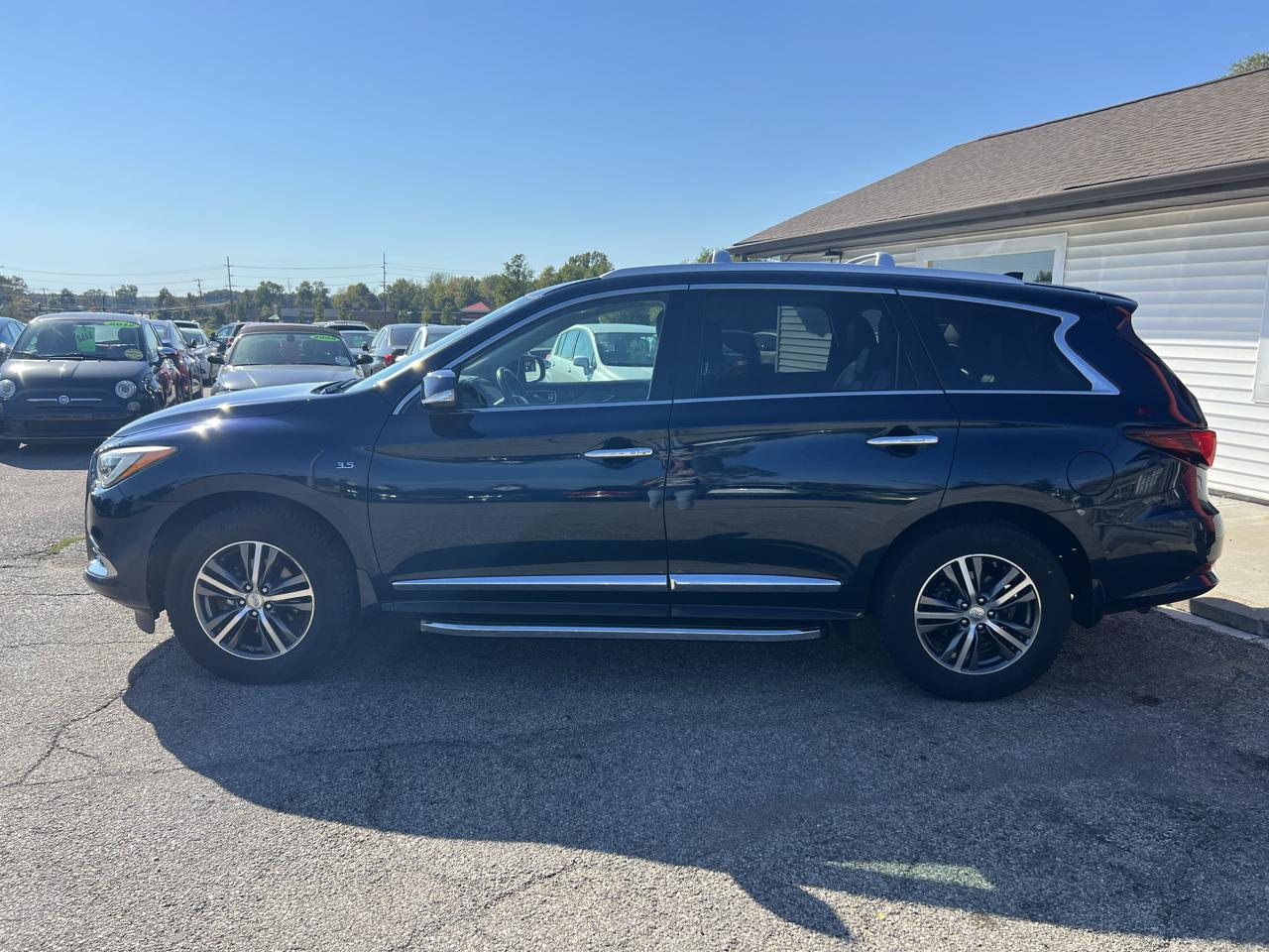 Infiniti QX60 Base AWD 2017